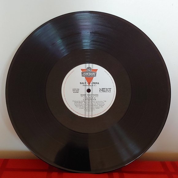 VINTAGE, 1988 SALT N PEPA SHAKE YOUR THANG 12" E.P - Picture 3 of 5